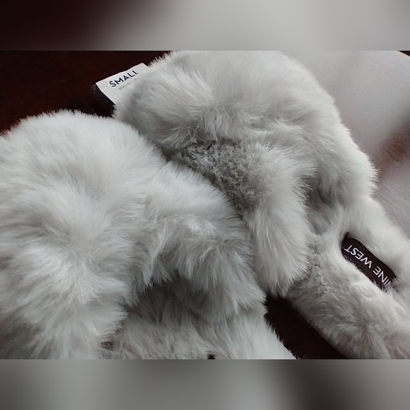 Nine West Fluffy Slippers, NWT - Picture 8 of 8